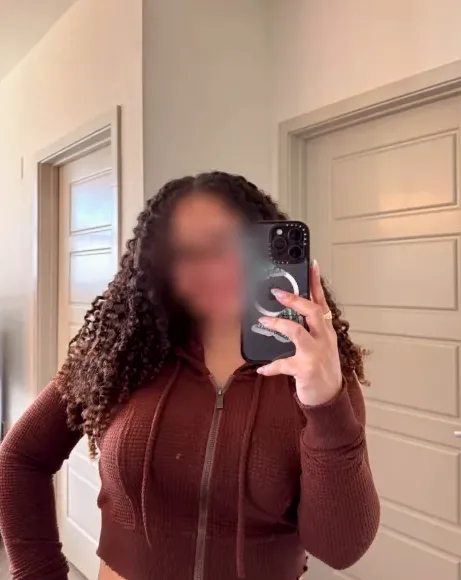 Leyla, 31