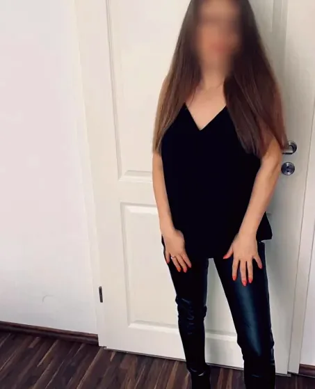 Marika, 32