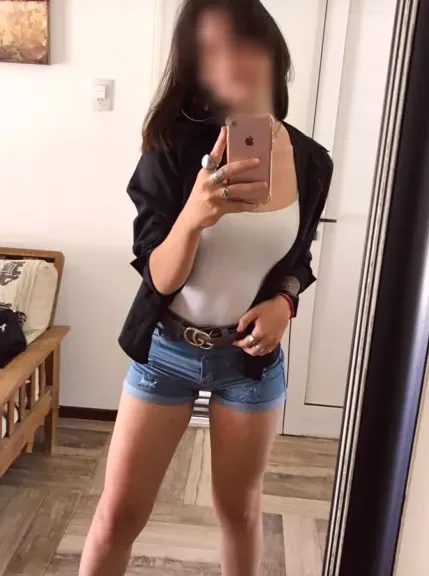 Sari, 29