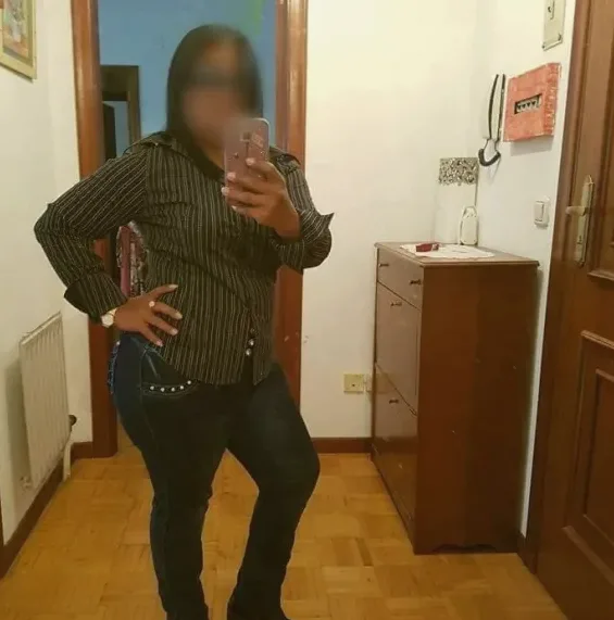 Yasmin, 39